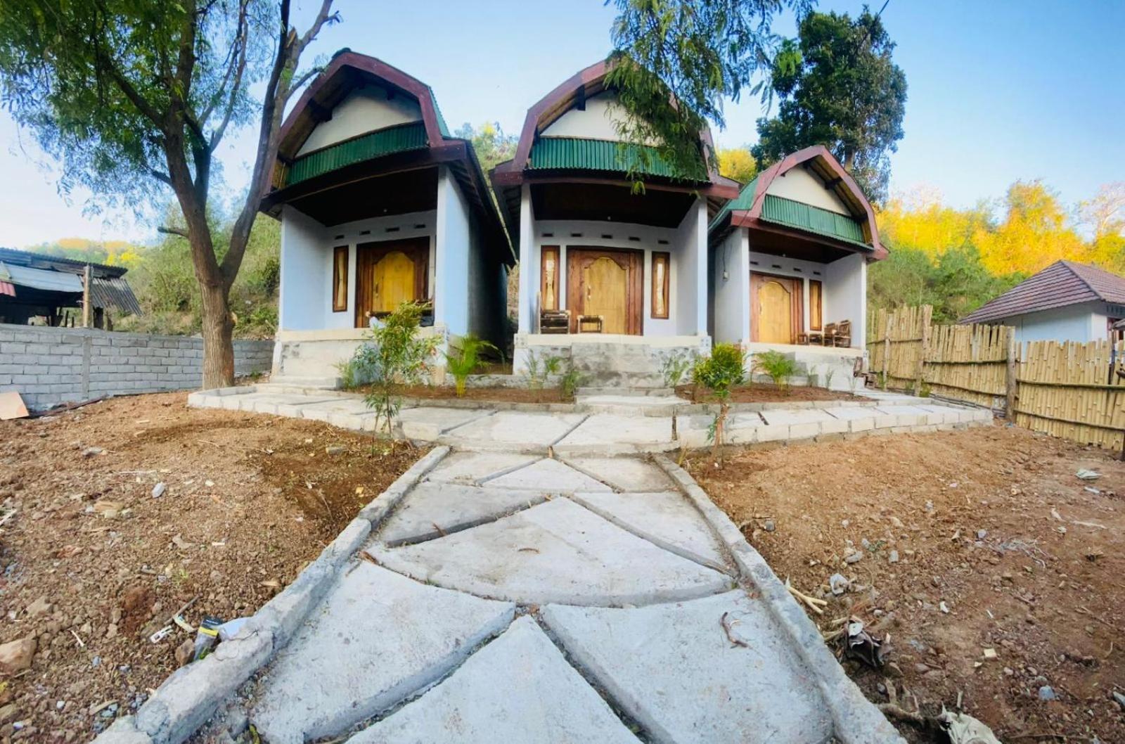 Diki Bungalows Kuta  Exterior photo
